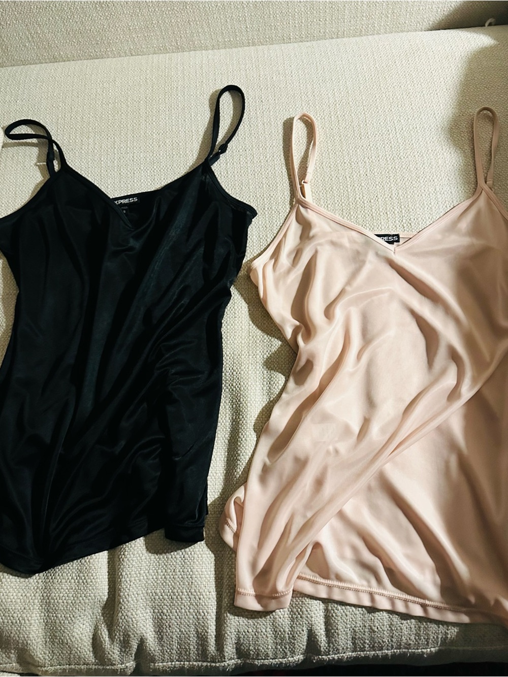 Express Soft Blush V-Neck Cami Top - Blush